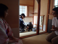 日本古来の茶室でお茶を味わおう!木組み体験コーナーもあるよ!