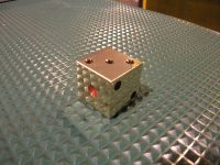 金属を研磨してピカピカに輝くサイコロを作ってみよう!